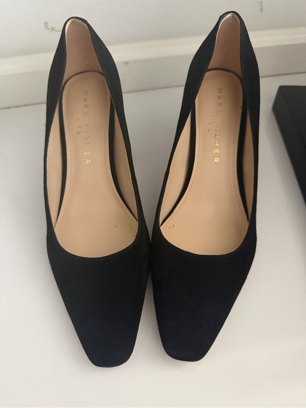 Marc Fisher Black Suede Pointed-Toe Pumps -6.5